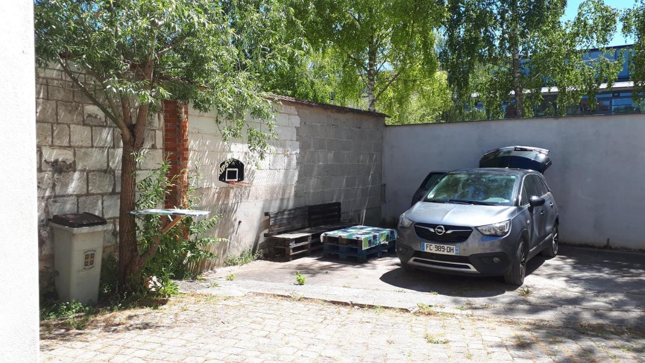F4 Dans Maison Au Calme Pres Du Centre De Chalons En Champagne Exteriér fotografie
