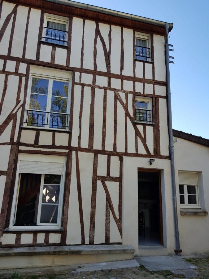 F4 Dans Maison Au Calme Pres Du Centre De Chalons En Champagne Exteriér fotografie