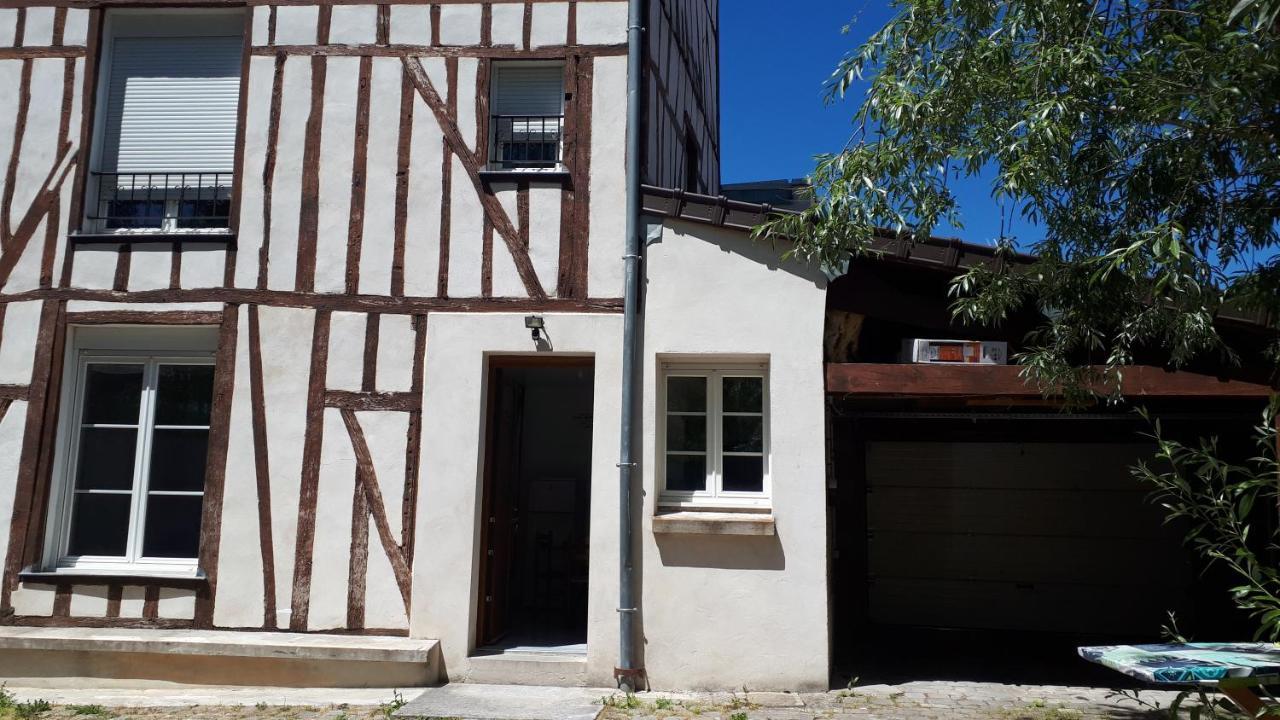 F4 Dans Maison Au Calme Pres Du Centre De Chalons En Champagne Exteriér fotografie